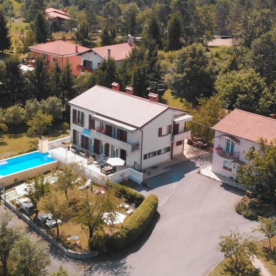 Guest House Surina Rupa Buitenkant foto