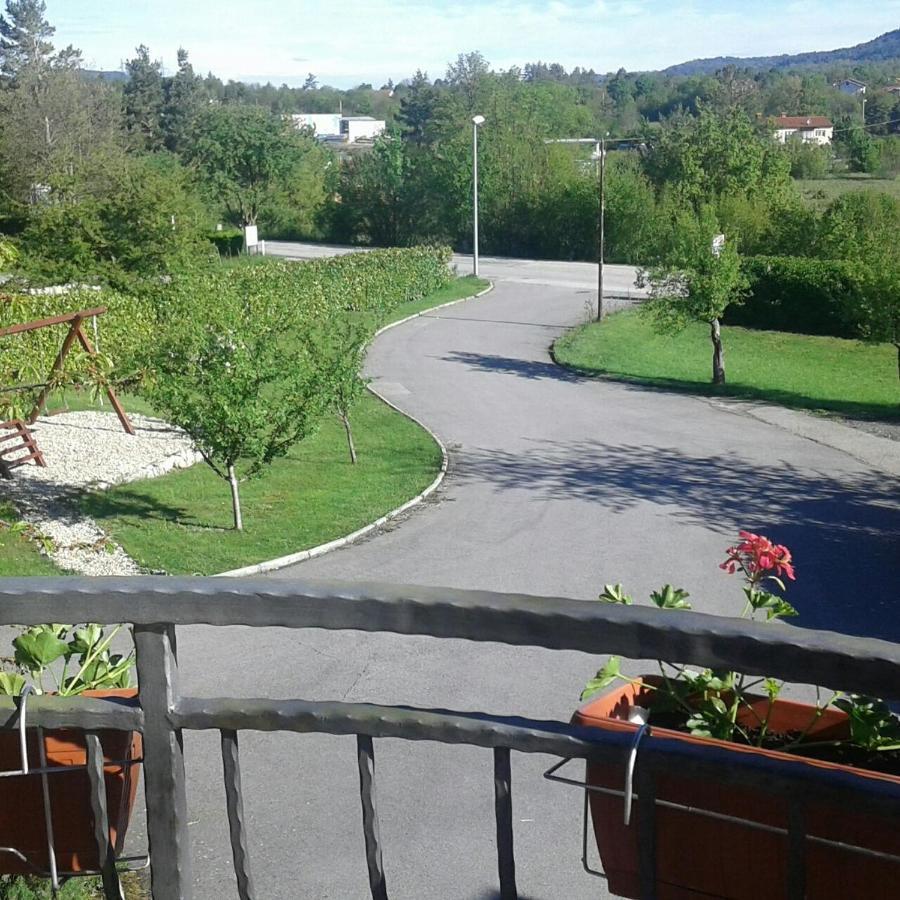 Guest House Surina Rupa Buitenkant foto