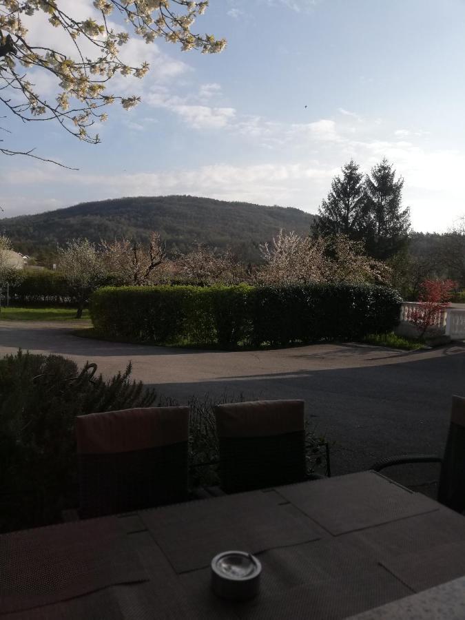 Guest House Surina Rupa Buitenkant foto